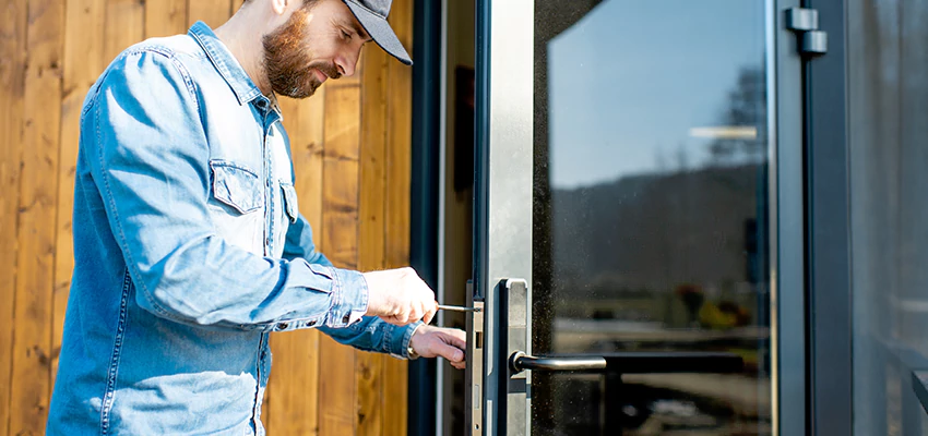 Frameless Glass Storefront Door Locks Replacement in Selma, CA
