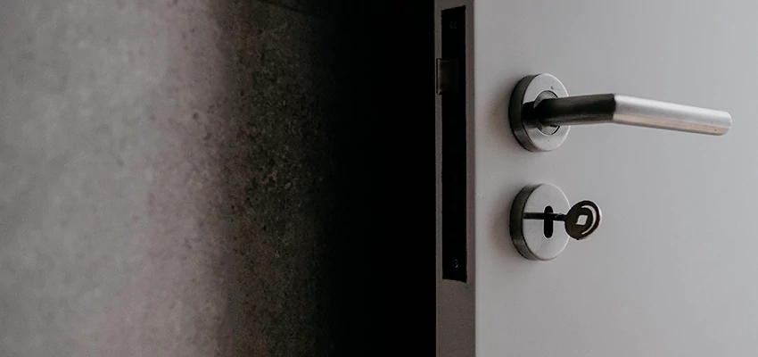 Front Door Handle Repair And Installation in Selma, CA